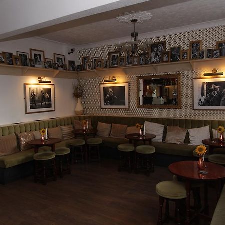 Abbey Grange Hotel Нанитон Экстерьер фото